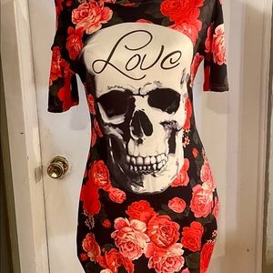Love Skull Roses 🌹 Body Con Dress